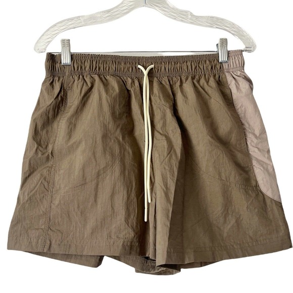 NWT Reebok Classics Brown Pull On Athletic Running Shorts Women’s Size Small - Picture 1 of 4